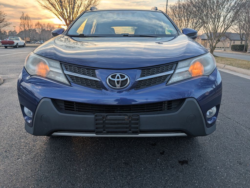 2015 Toyota Rav4 Image 8