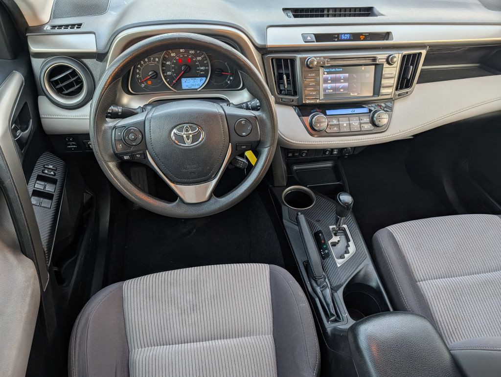 2015 Toyota Rav4 Image 13