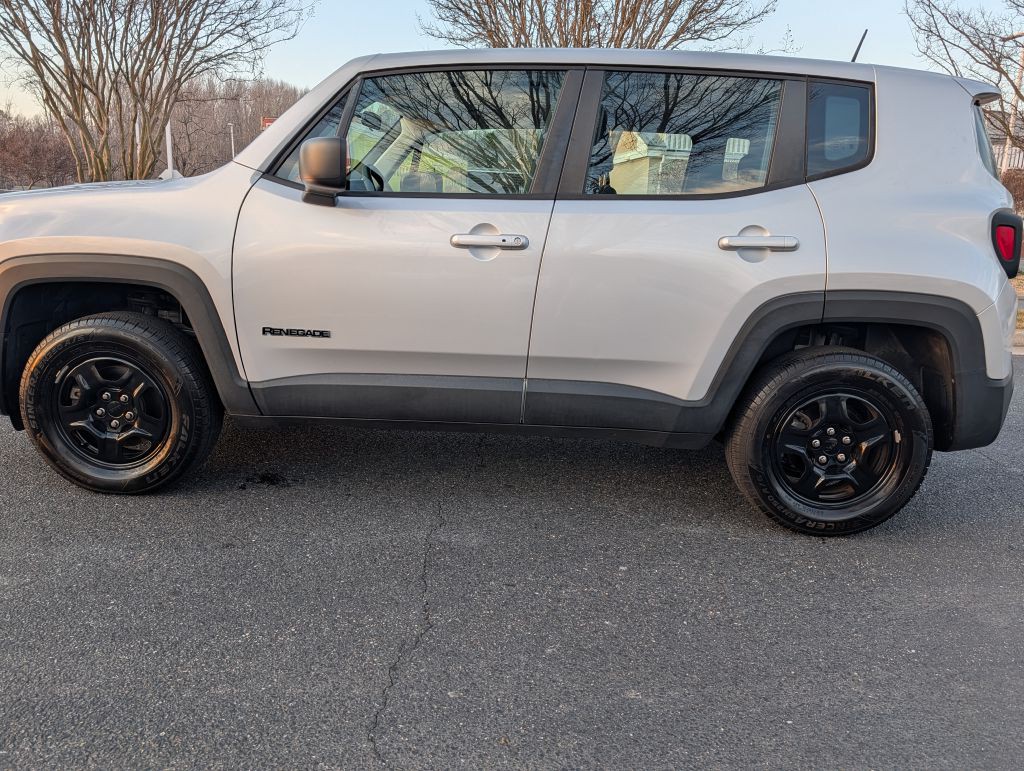 2018 Jeep Renegade Image 2