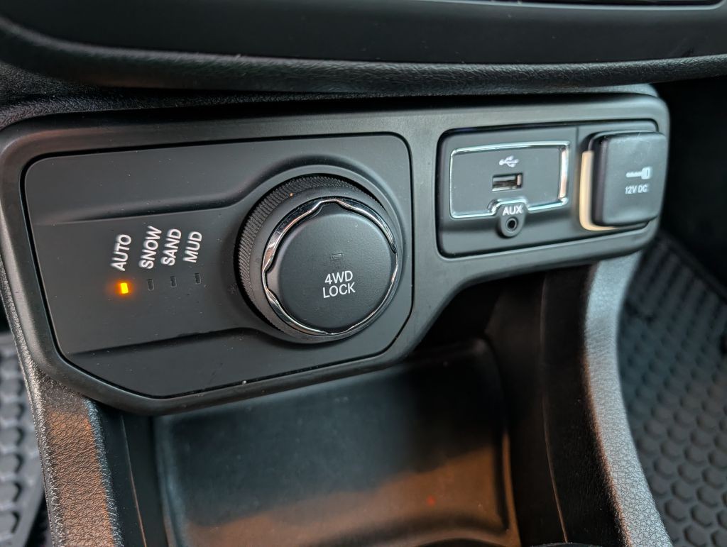 2018 Jeep Renegade Image 16