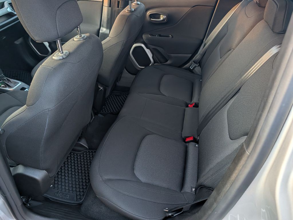 2018 Jeep Renegade Image 19