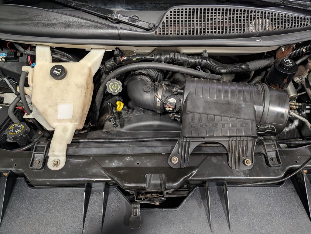 2012 Chevrolet Express Image 8