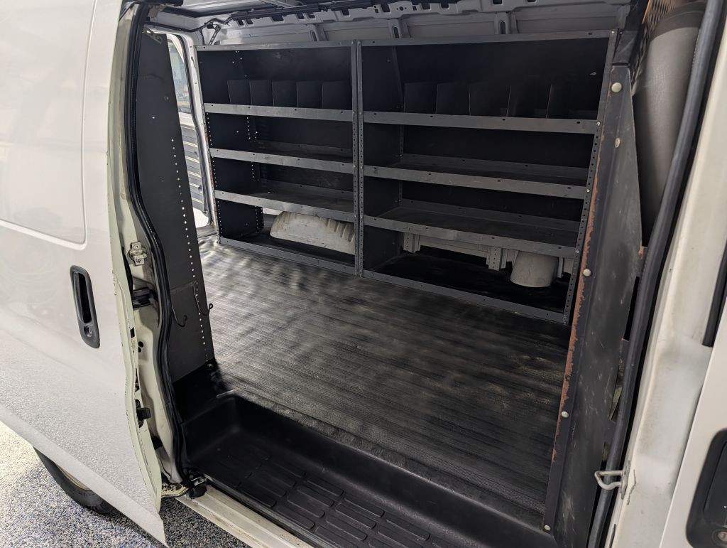 2012 Chevrolet Express Image 17