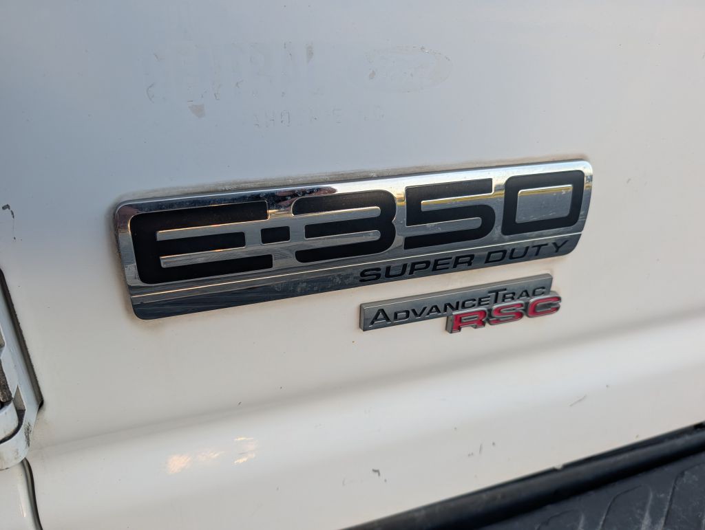 2012 Ford Econoline Image 11