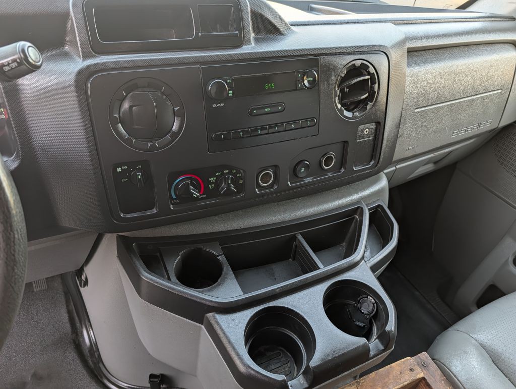 2012 Ford Econoline Image 16