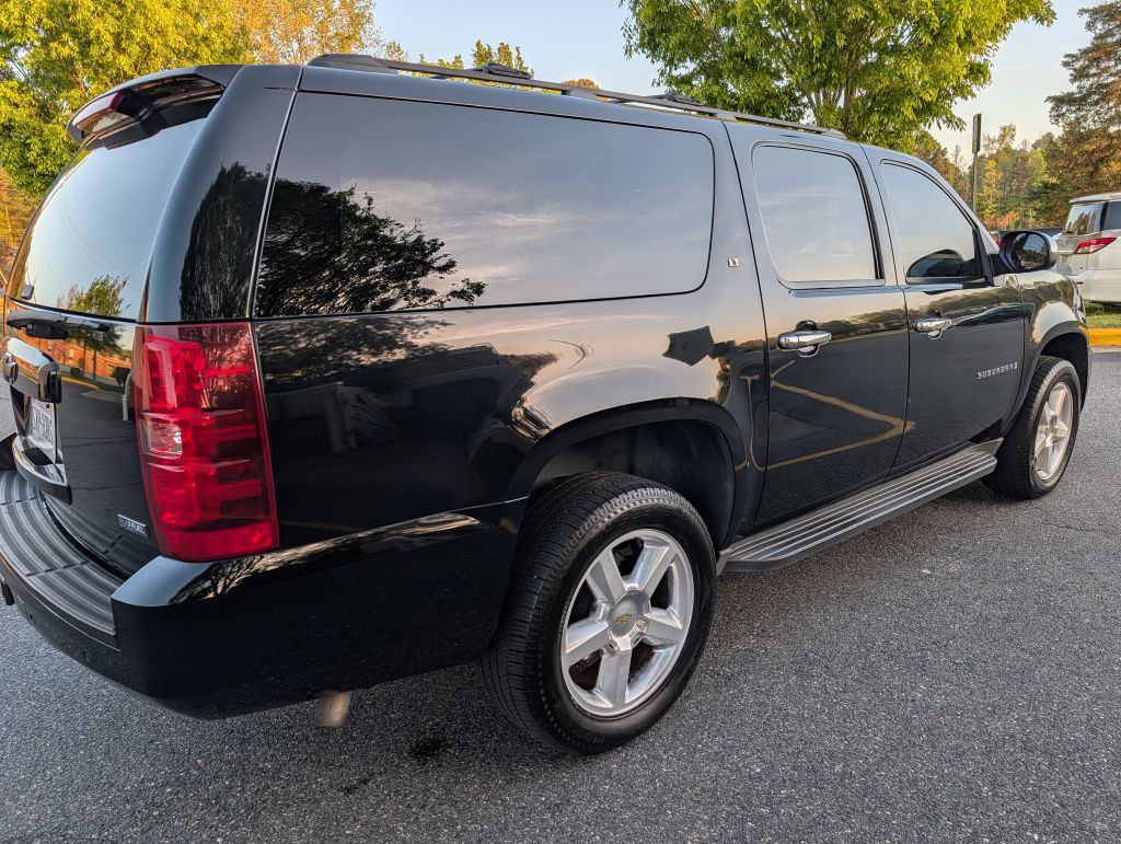 2008 Chevrolet Suburban Image 6