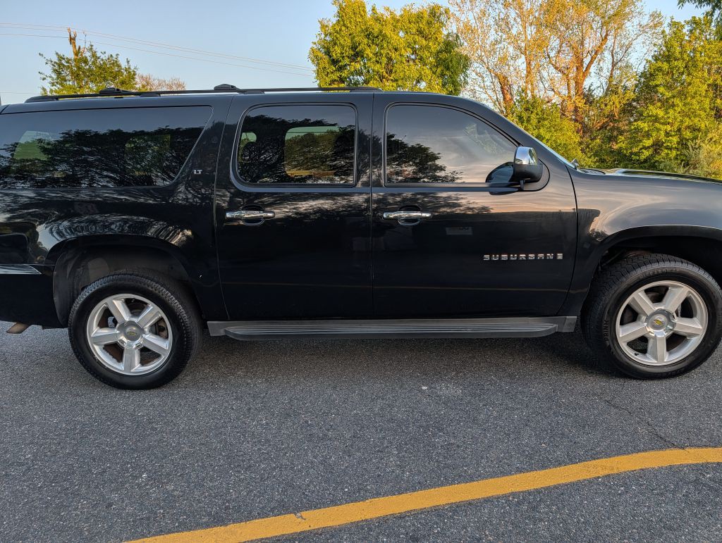 2008 Chevrolet Suburban Image 7