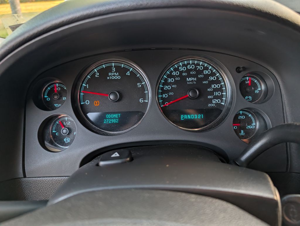2008 Chevrolet Suburban Image 15