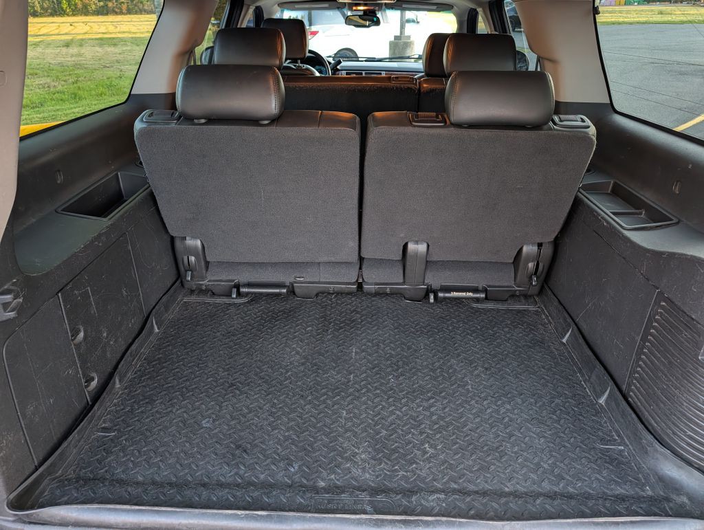 2008 Chevrolet Suburban Image 23