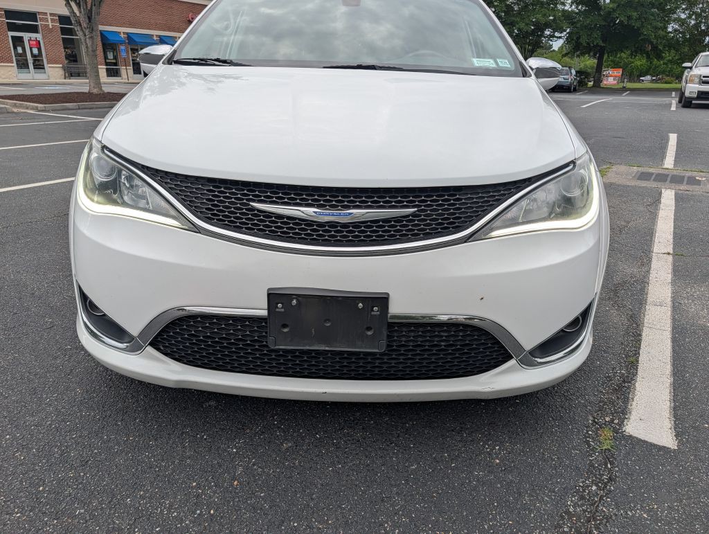 2018 Chrysler Pacifica Image 9