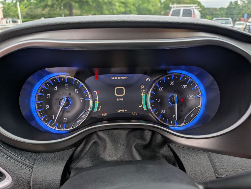2018 Chrysler Pacifica Image 15