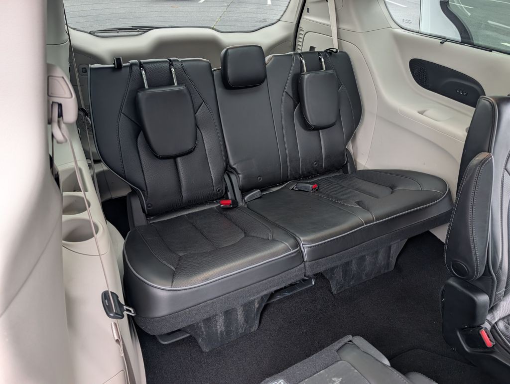 2018 Chrysler Pacifica Image 19