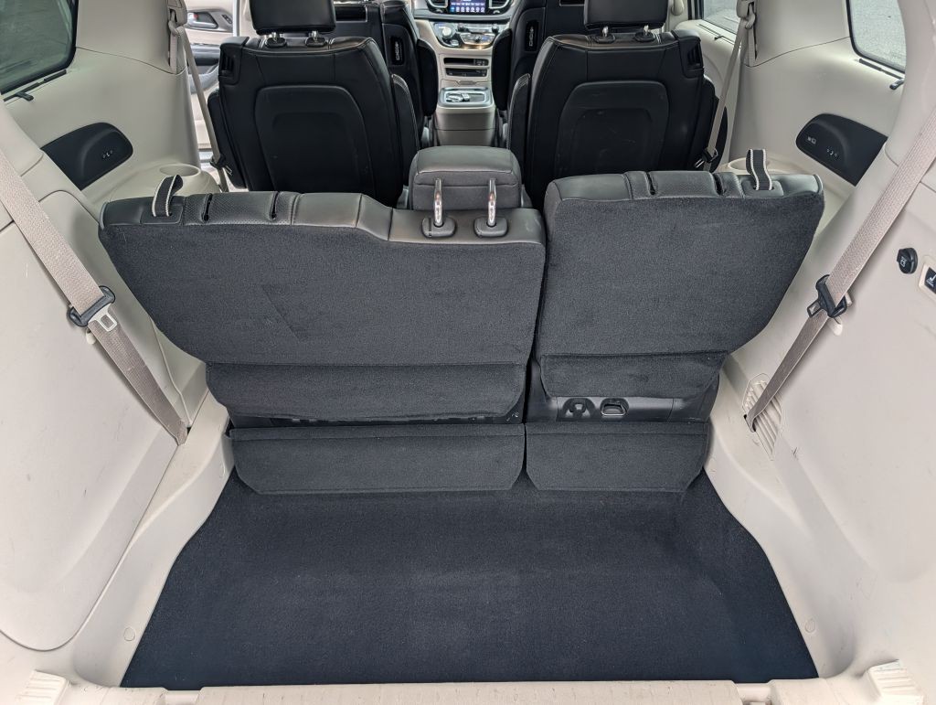 2018 Chrysler Pacifica Image 20