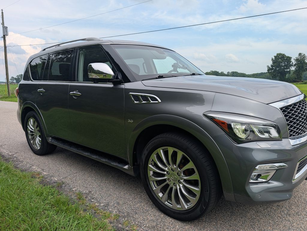 2017 INFINITI QX80 Image 7