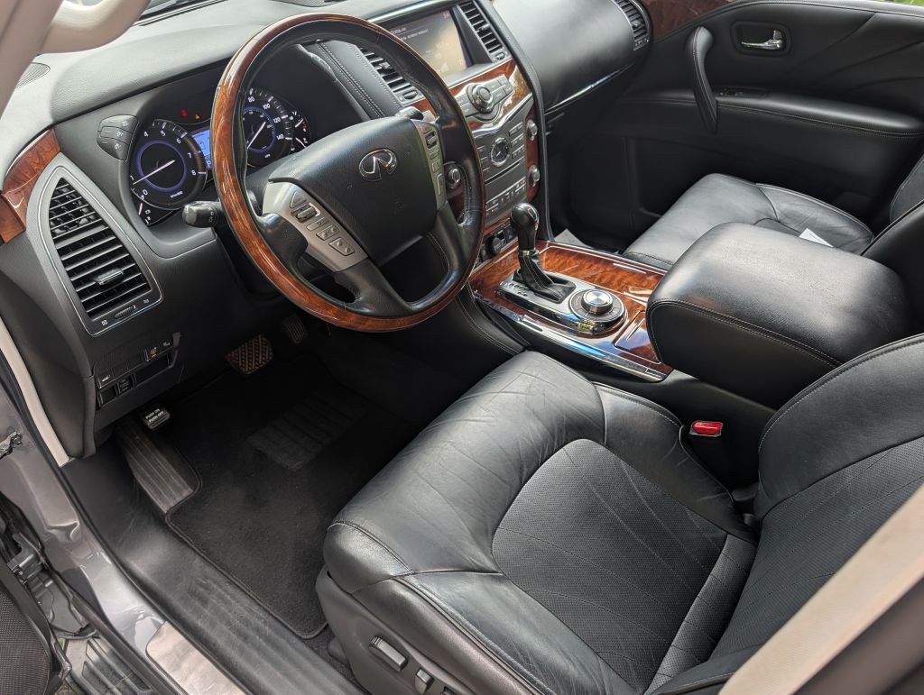 2017 INFINITI QX80 Image 15