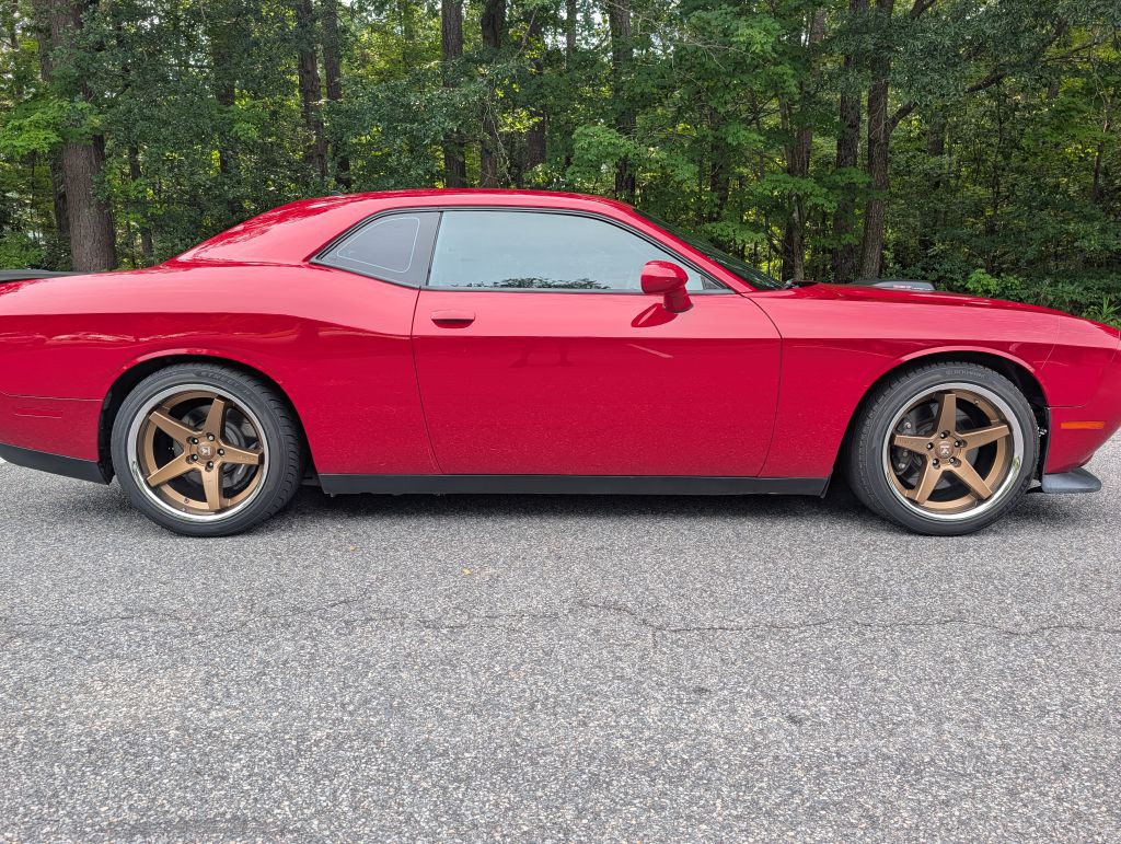 2016 Dodge Challenger Image 6