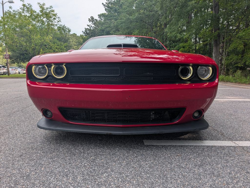 2016 Dodge Challenger Image 8