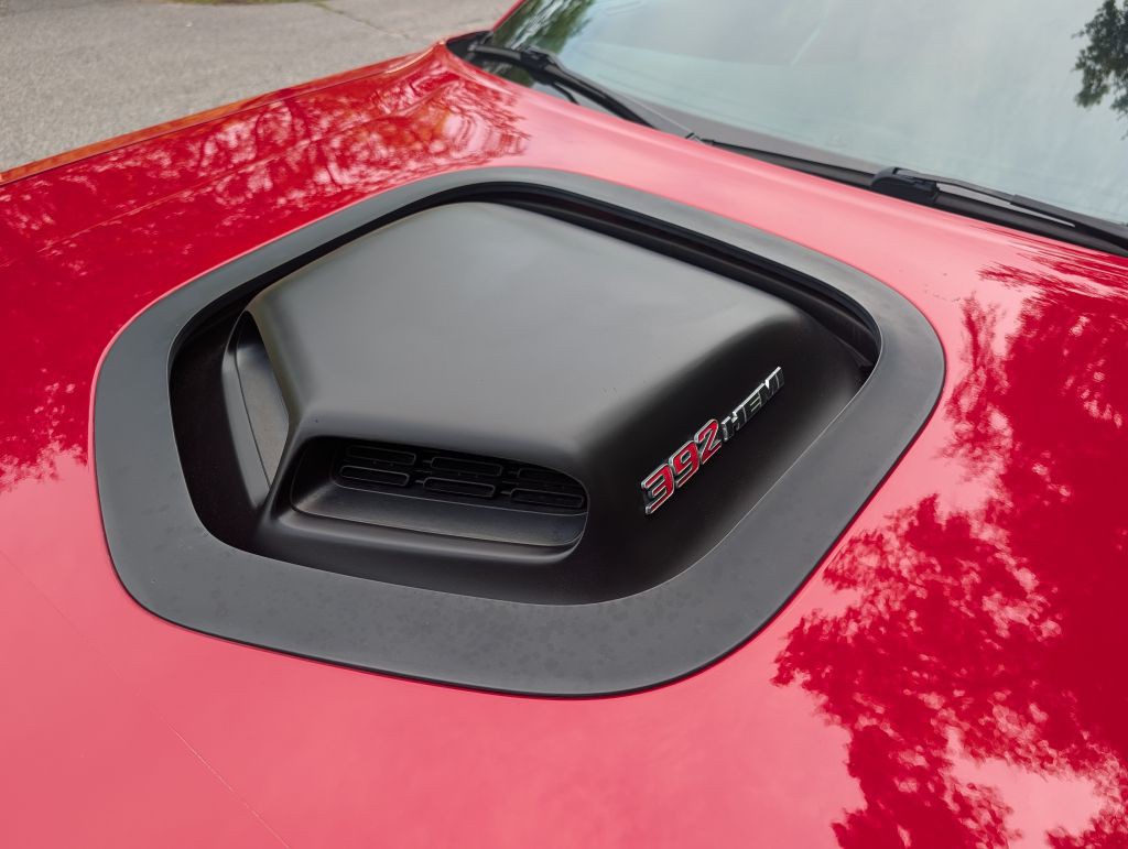 2016 Dodge Challenger Image 9