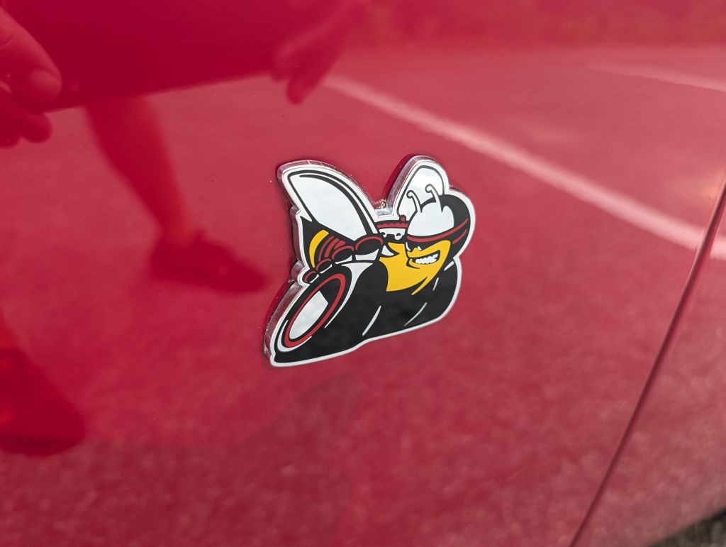 2016 Dodge Challenger Image 11
