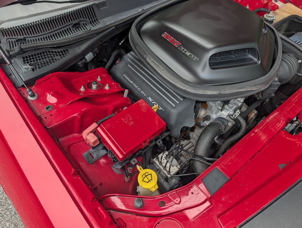 2016 Dodge Challenger Image 14