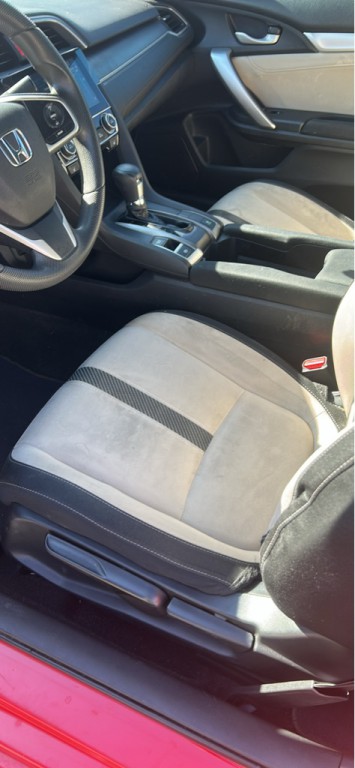 2017 Honda Civic Image 9