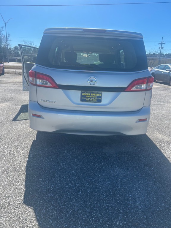 2014 Nissan Quest Image 3