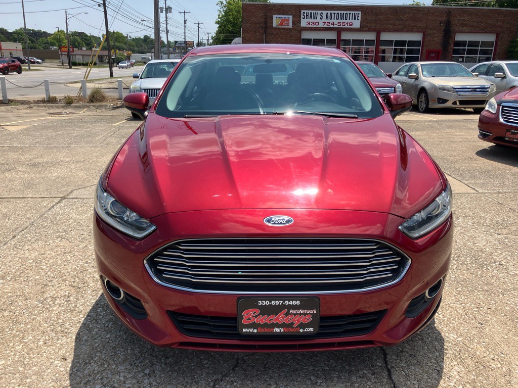 2016 Ford Fusion Image 2