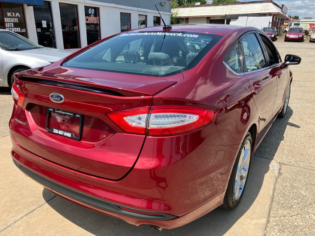 2016 Ford Fusion Image 8