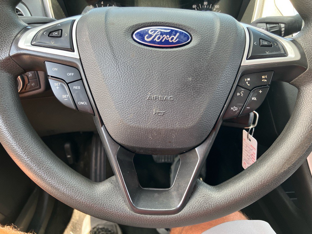 2016 Ford Fusion Image 13