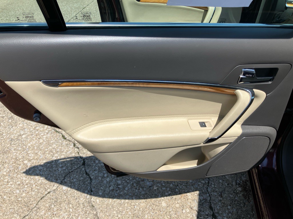2012 Lincoln MKZ Image 18