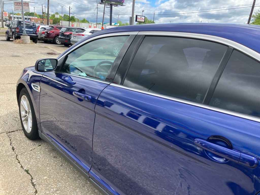 2013 Ford Taurus Image 5