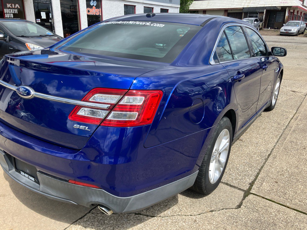 2013 Ford Taurus Image 8