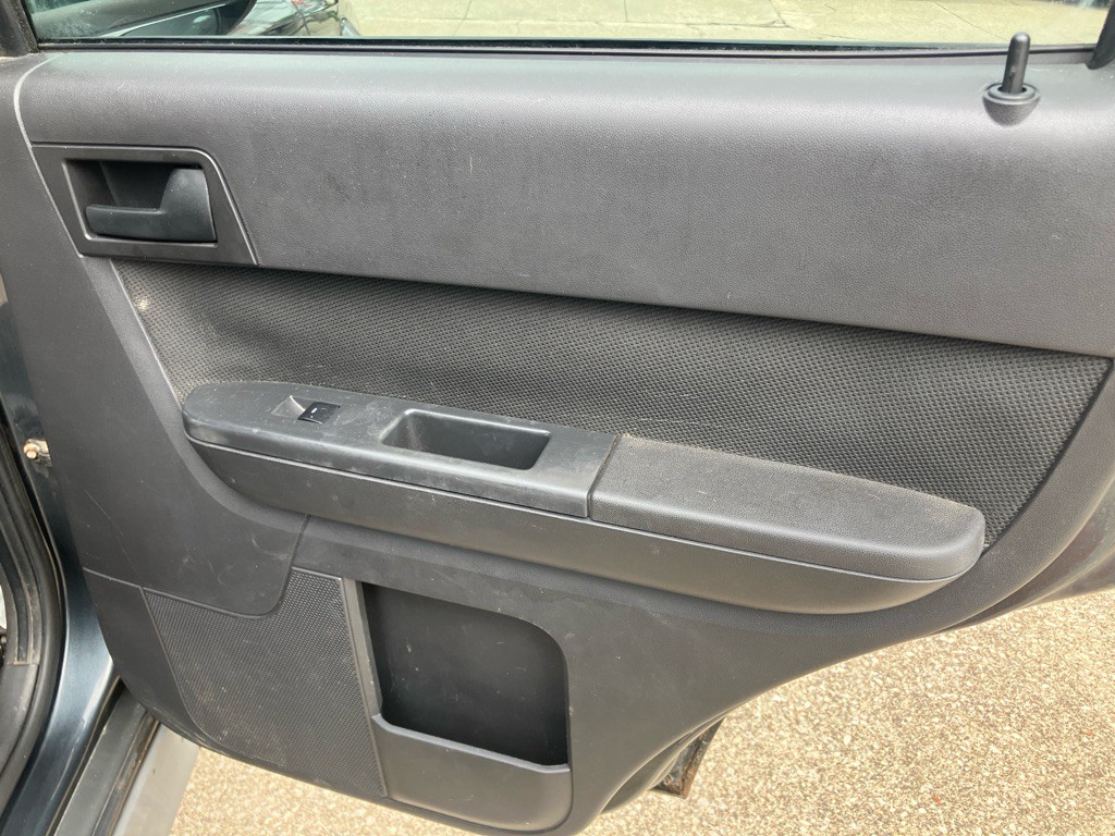 2009 Ford Escape Image 20