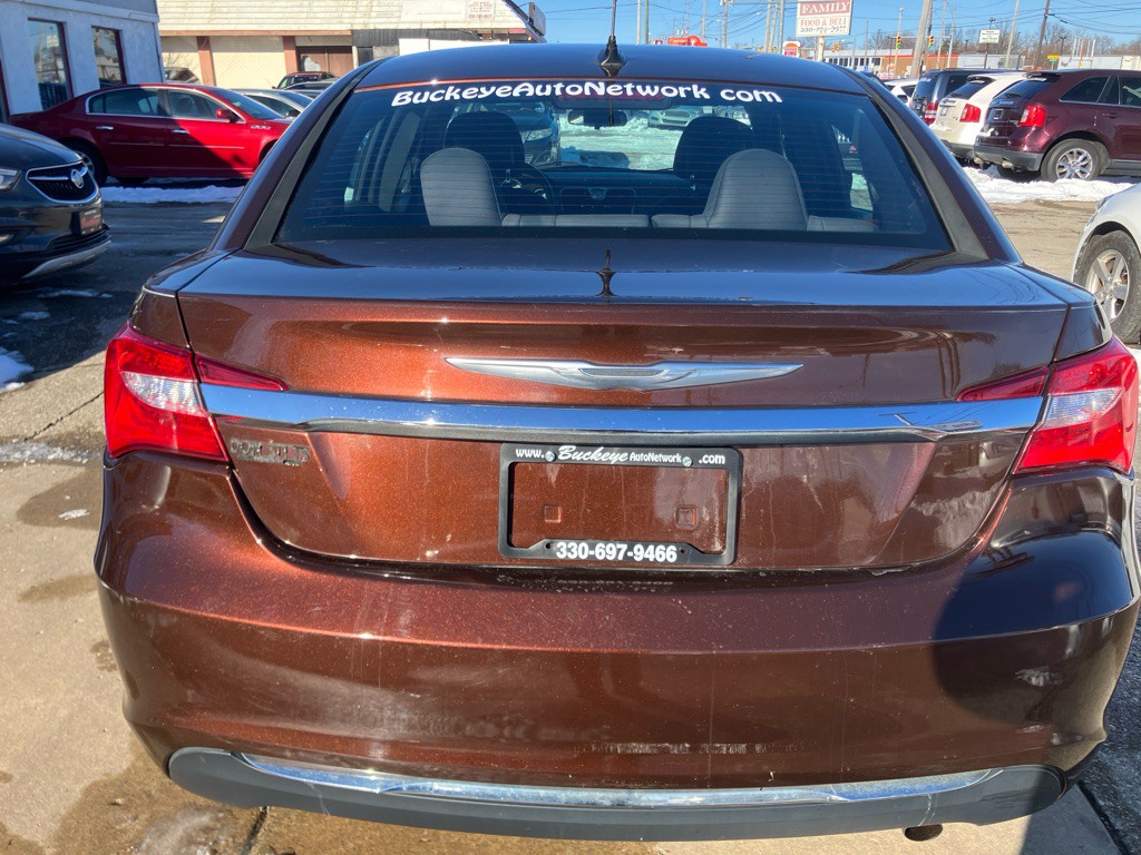 2012 Chrysler 200 Image 7
