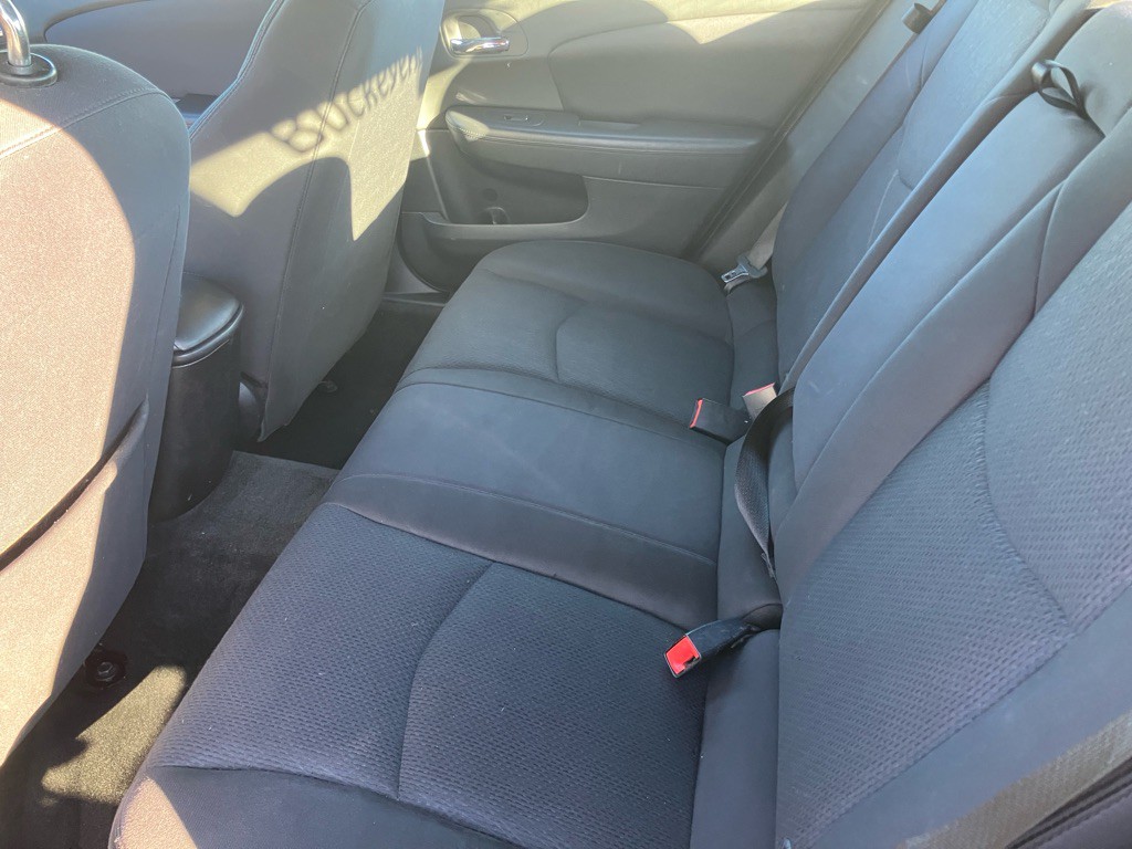 2012 Chrysler 200 Image 19