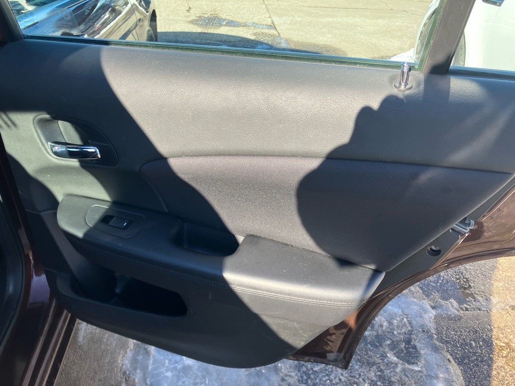 2012 Chrysler 200 Image 20