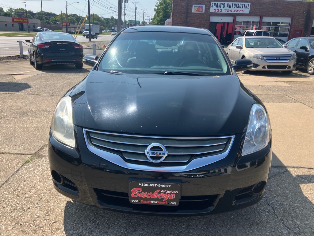 2010 Nissan Altima Image 2