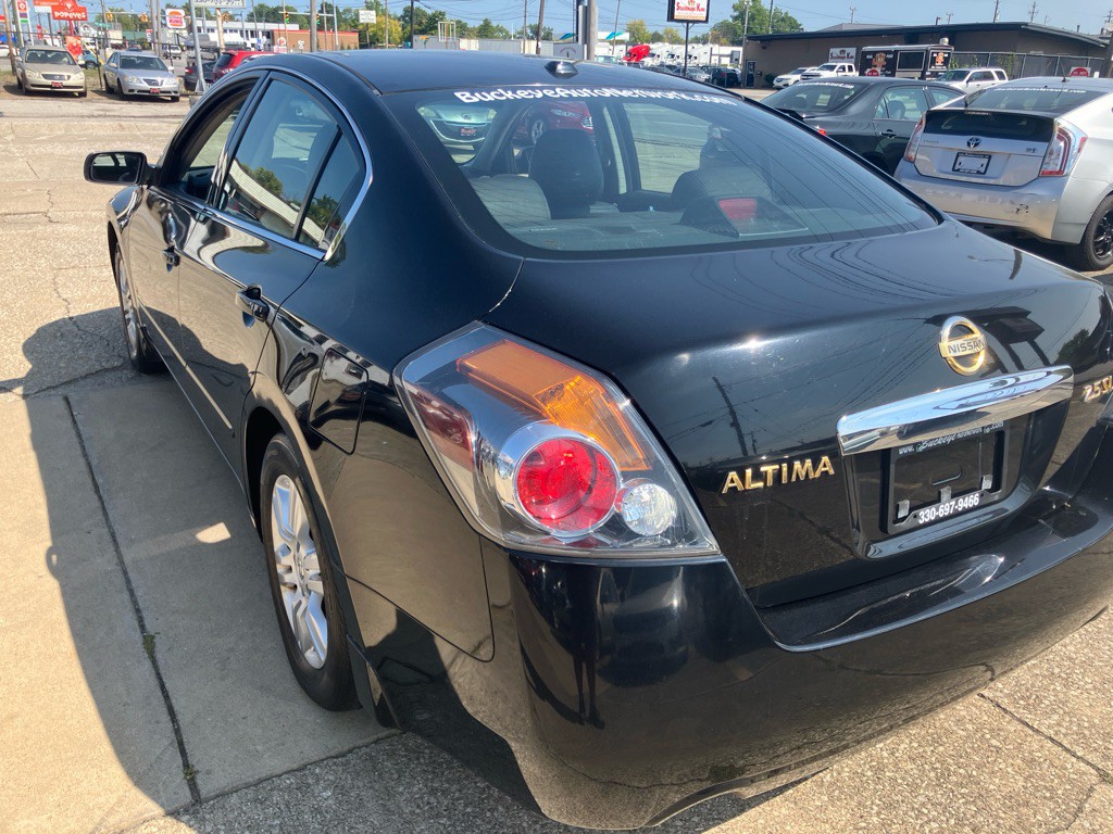 2010 Nissan Altima Image 6