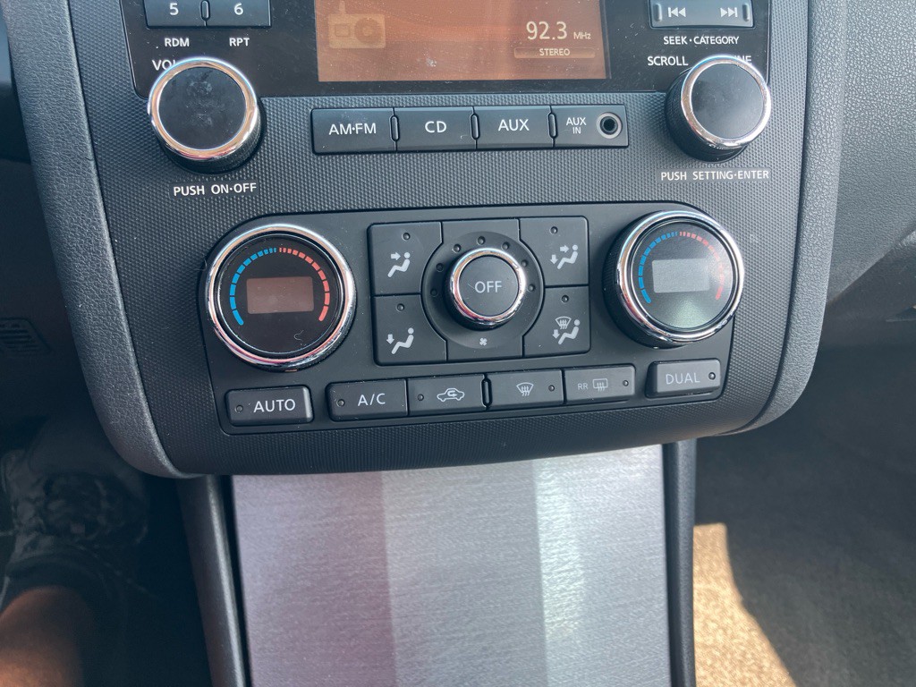 2010 Nissan Altima Image 16