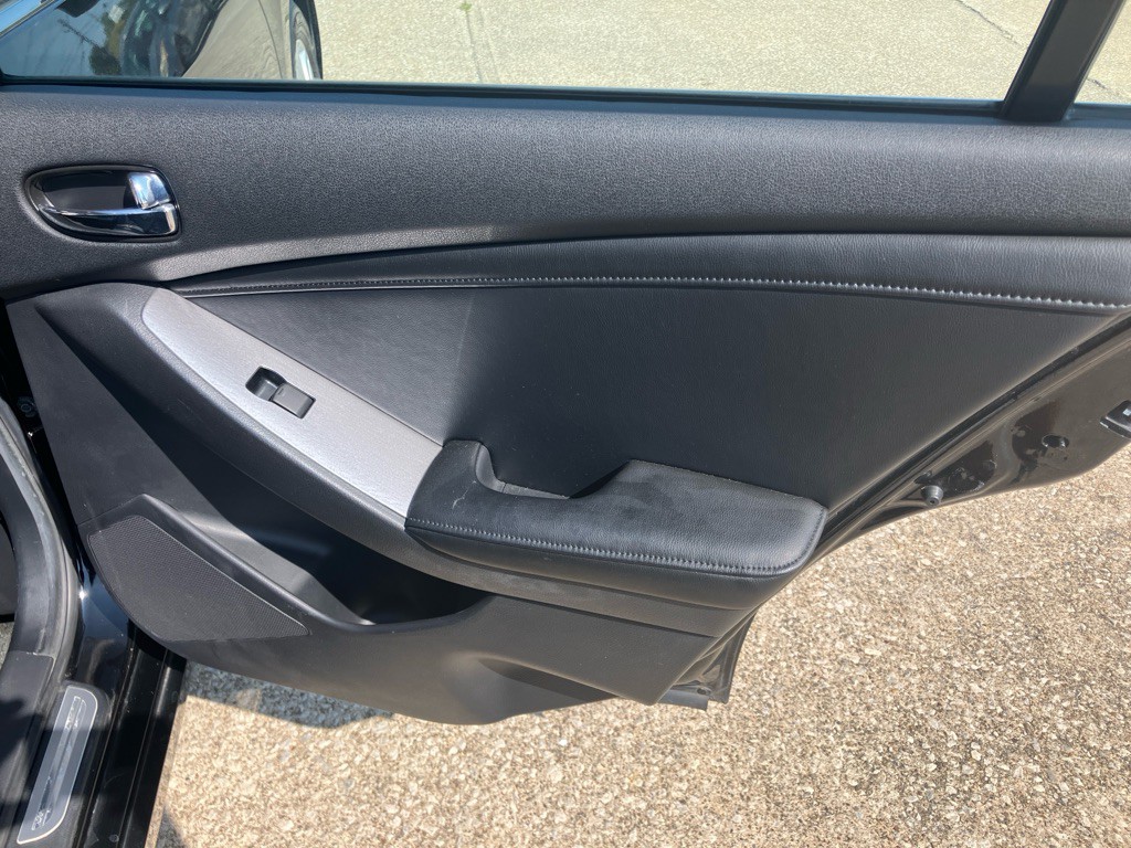 2010 Nissan Altima Image 21