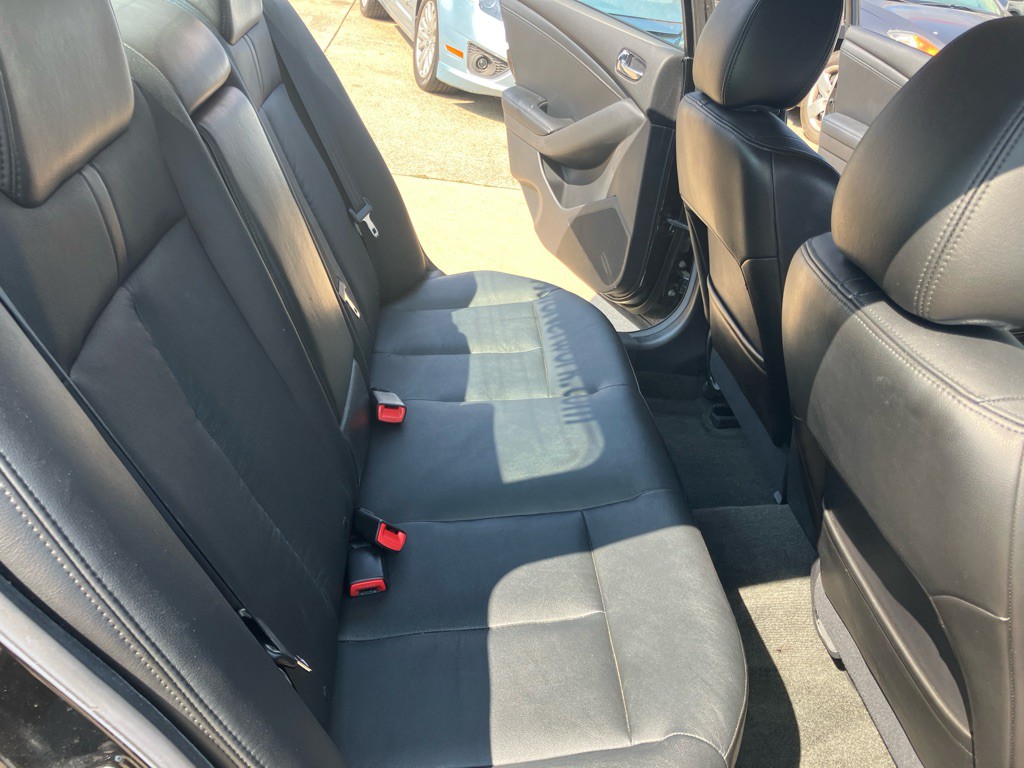 2010 Nissan Altima Image 22