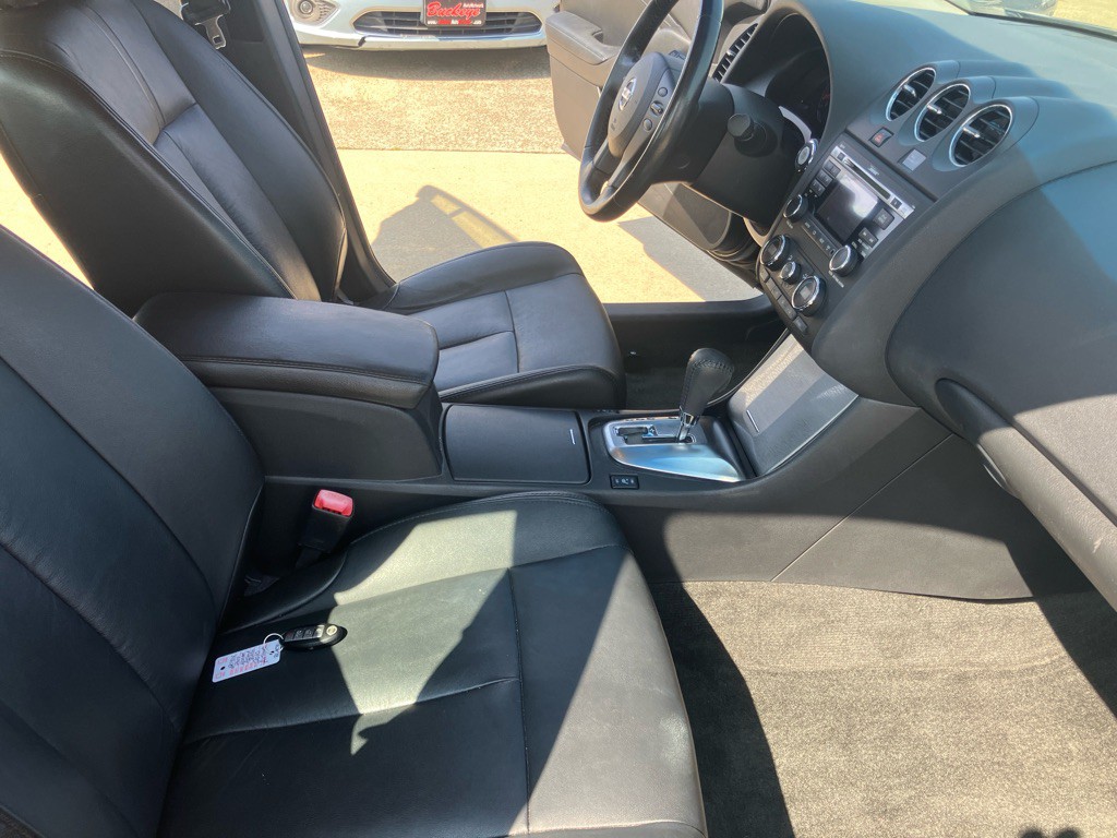 2010 Nissan Altima Image 24