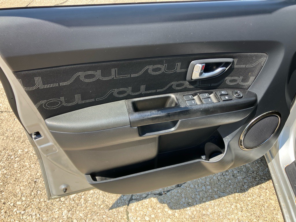 2013 Kia Soul Image 16