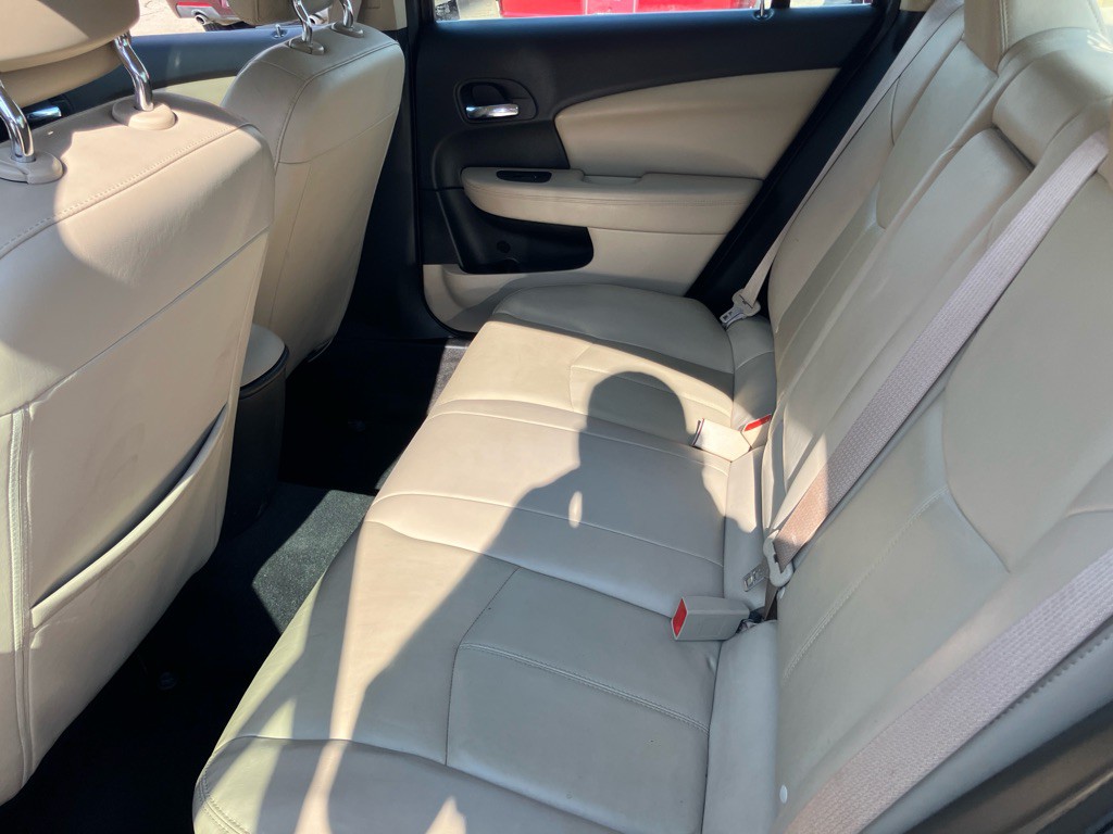 2012 Chrysler 200 Image 20