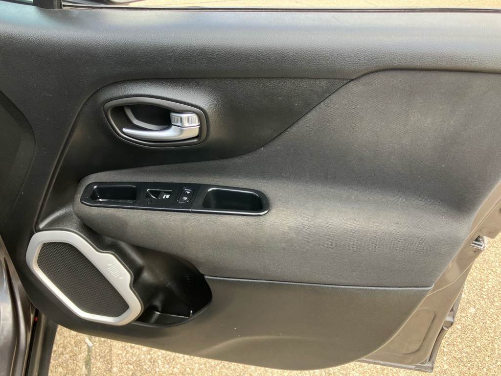 2018 Jeep Renegade Image 22