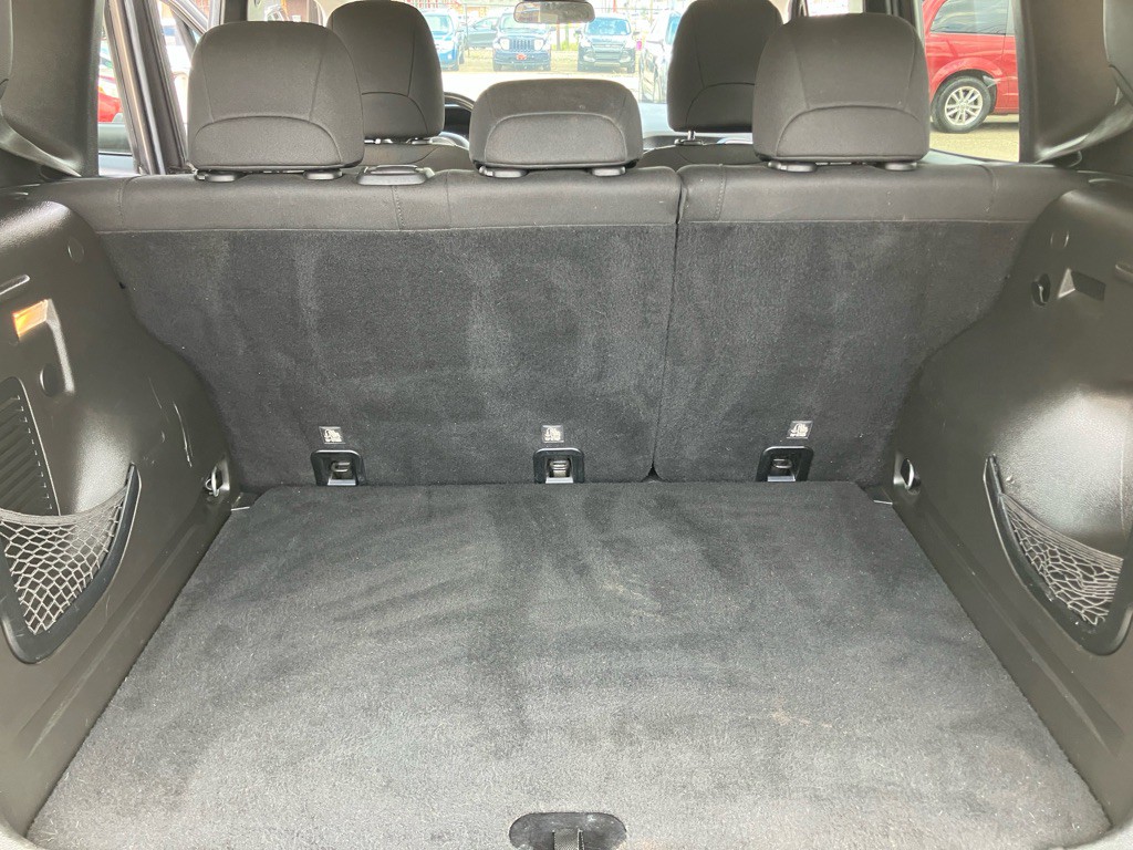 2018 Jeep Renegade Image 24