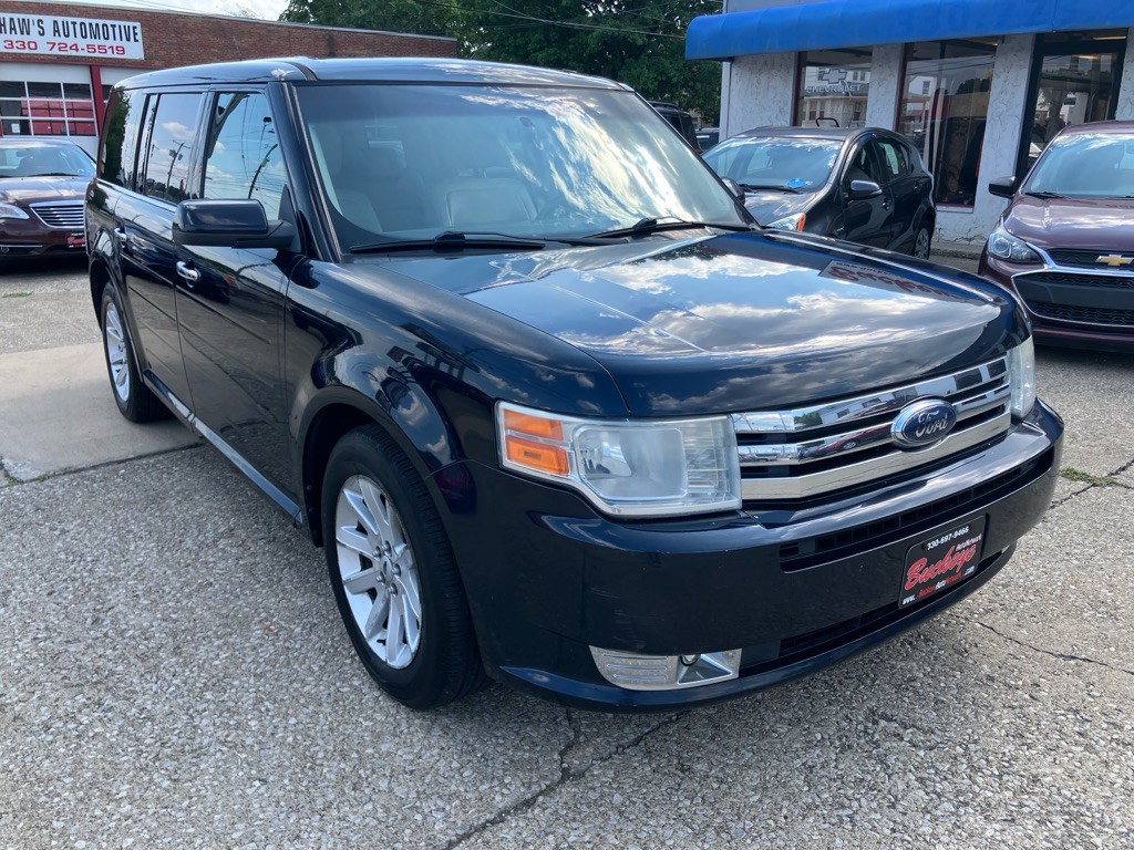 2010 Ford Flex Image 1