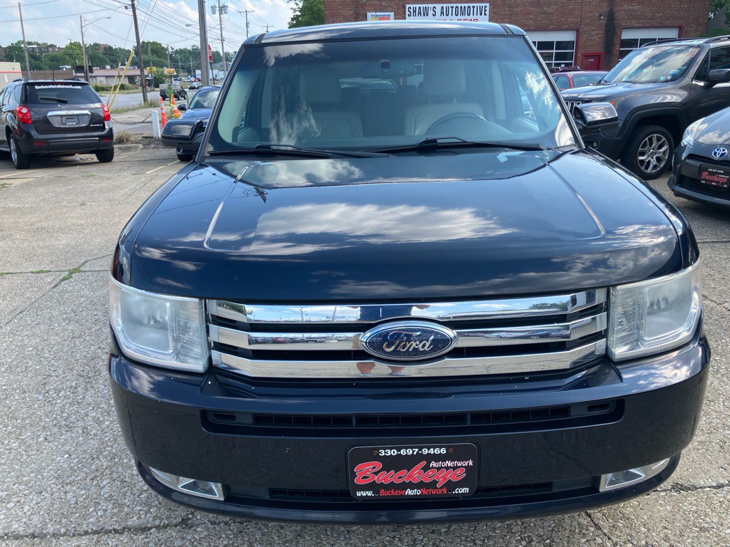 2010 Ford Flex Image 2