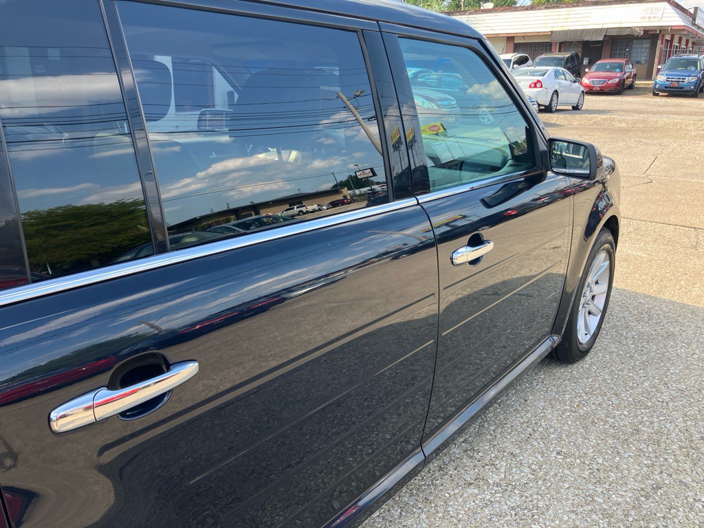 2010 Ford Flex Image 9