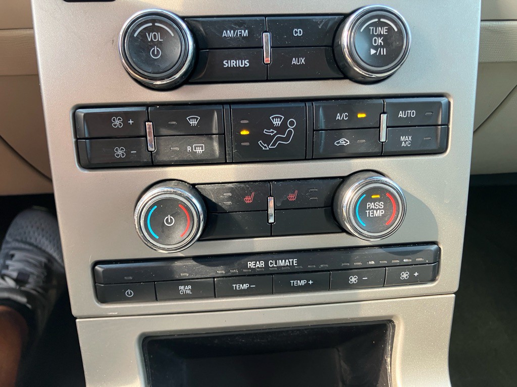 2010 Ford Flex Image 15